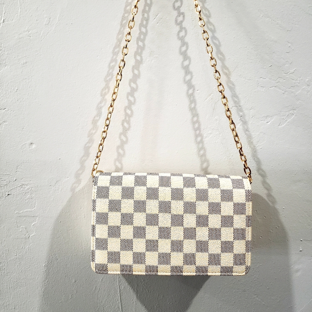 NEW! 🤍 Bag crossbody